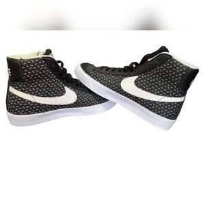 NEW Nike Blazer Mid '77 GS